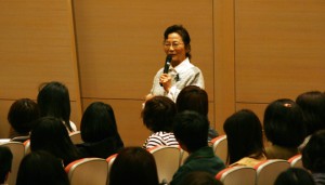 佐々木正美先生対談にて　知育玩具協会セミナー