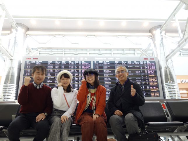 成田空港にて