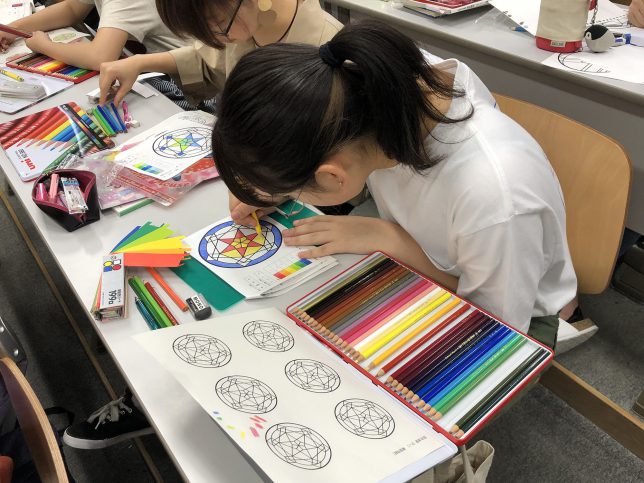 デザイン配色実習