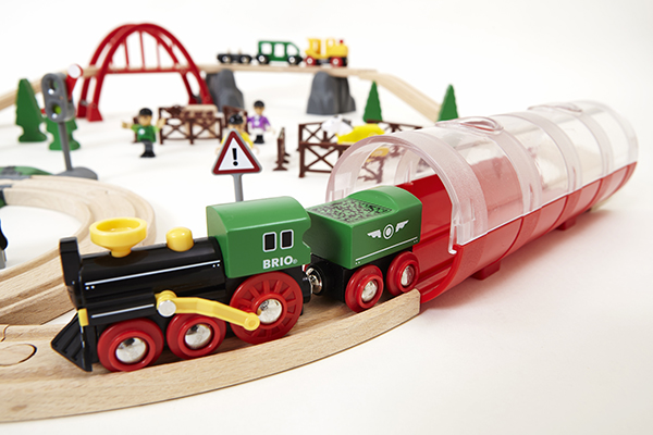 BRIO4382
