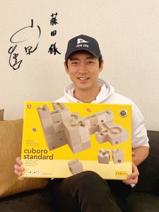 小泉孝太郎さんとキュボロ