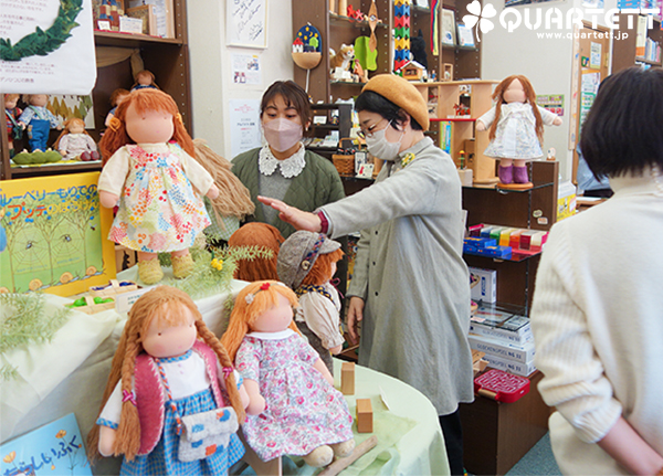 ウォルドルフ人形巡回展