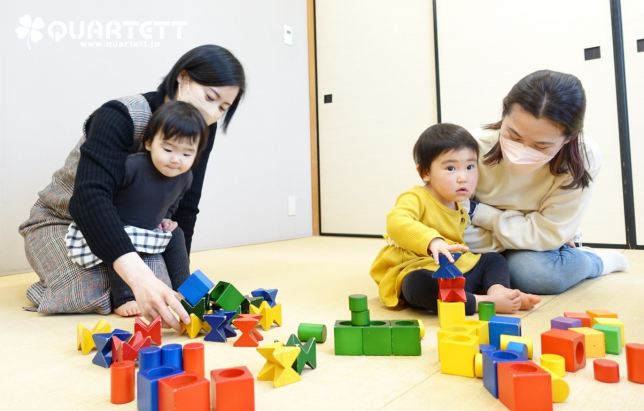 カルテット幼児教室_積み木_1歳
