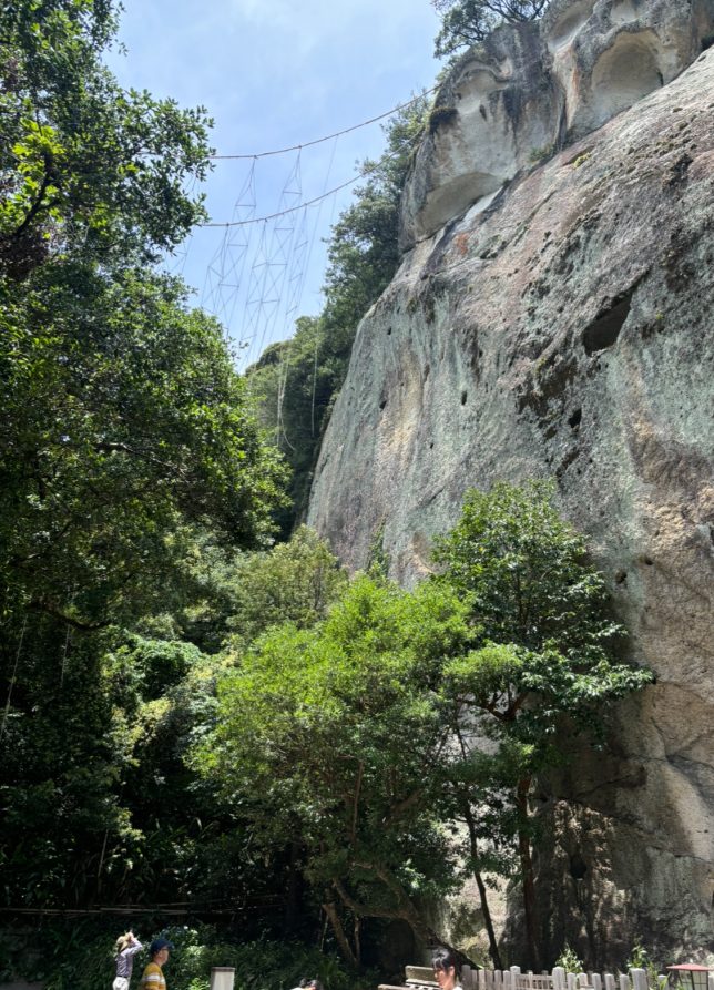 花の窟神社