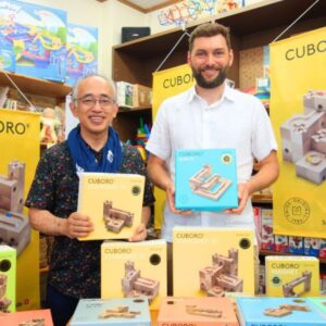 キュボロ40周年記念キャンペーンセバスチャン社長とむっちパパ